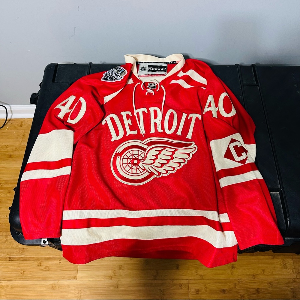 Red Wings 2014 Winter Classic ZETTERBERG- Men's Medium